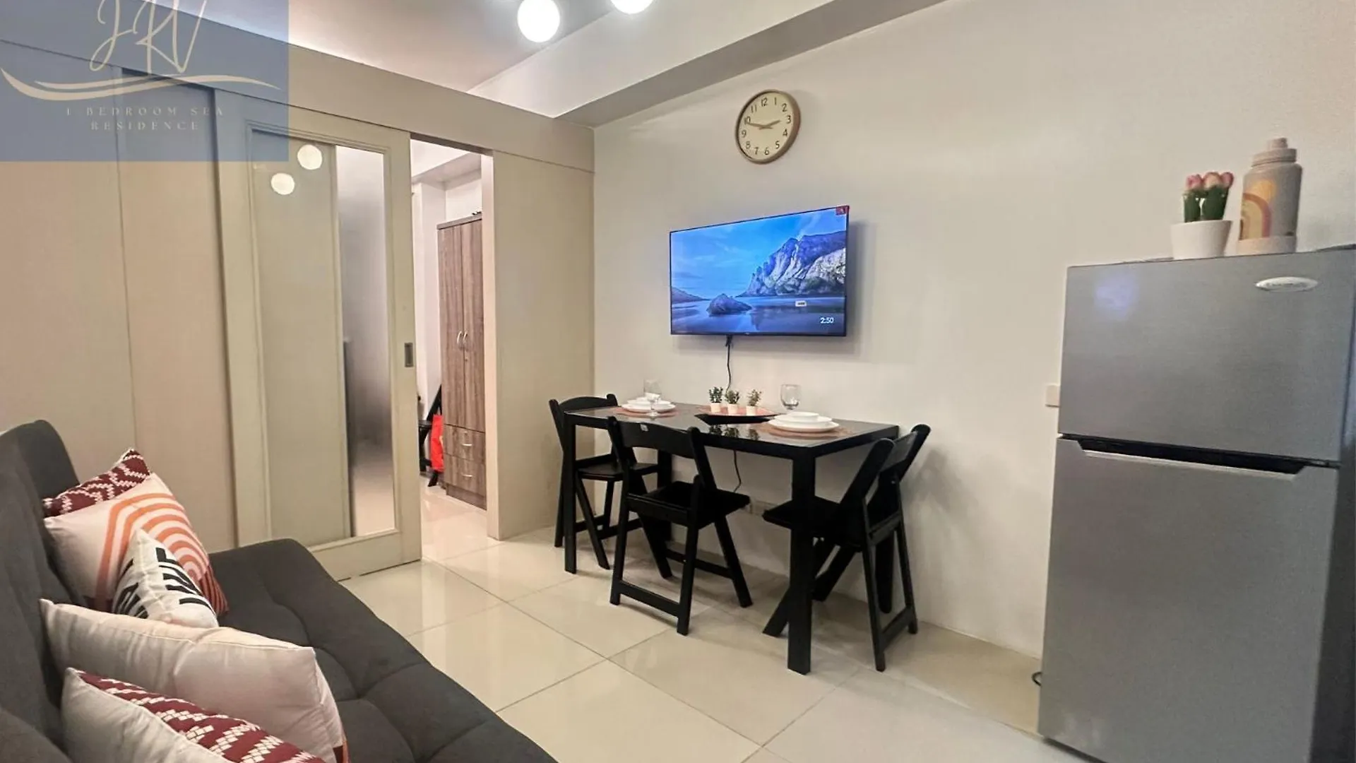 Apartment 1Bedroom With Balcony Facing Moa Manila